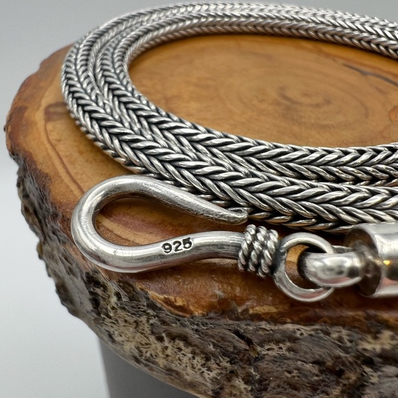 Meet your Posher, John - Picture 6 of 11